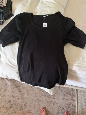 GAP Black Ribbed Scoop Neck Top with Tag